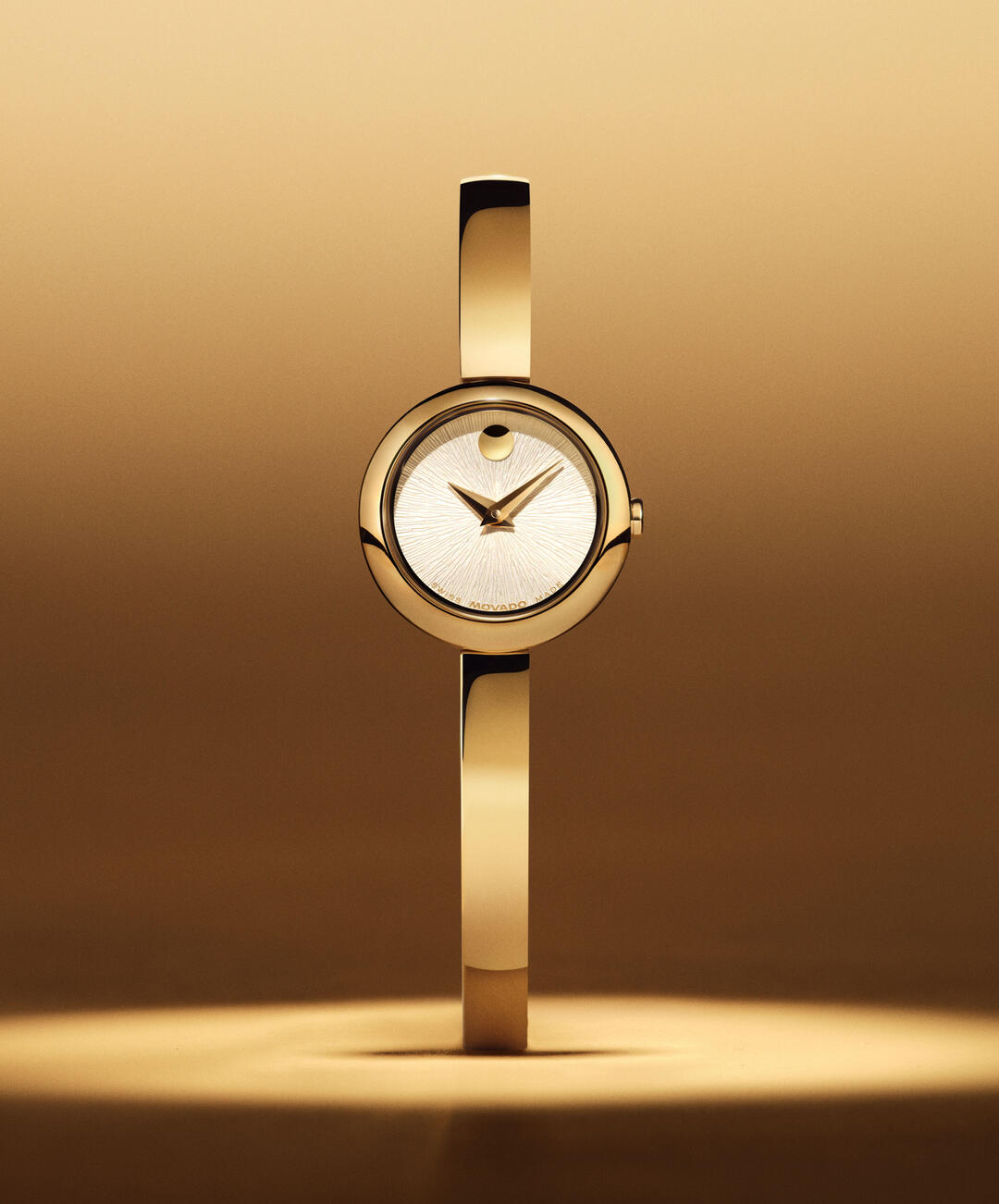 Movado Museum Bangle 0608063 — detail view