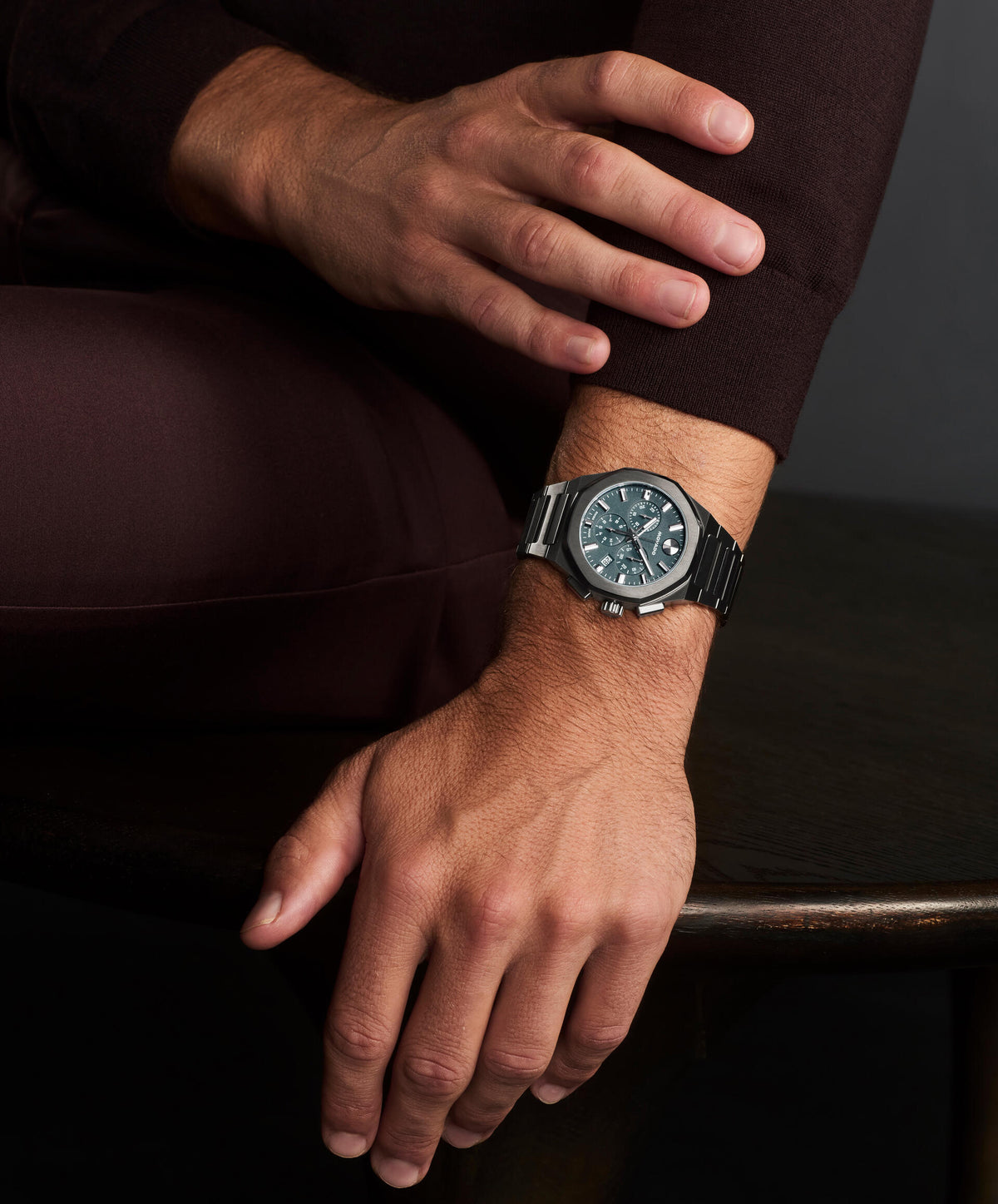 Movado Centurion Chronograph 0608074 — detail view