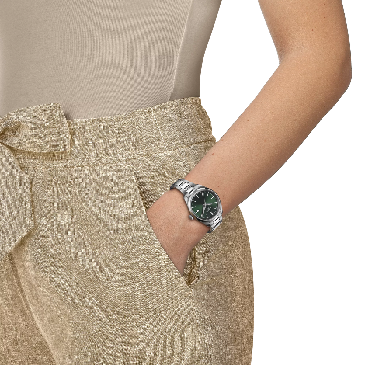 Tissot PR 100 34mm T150.210.11.091.00 — detail view