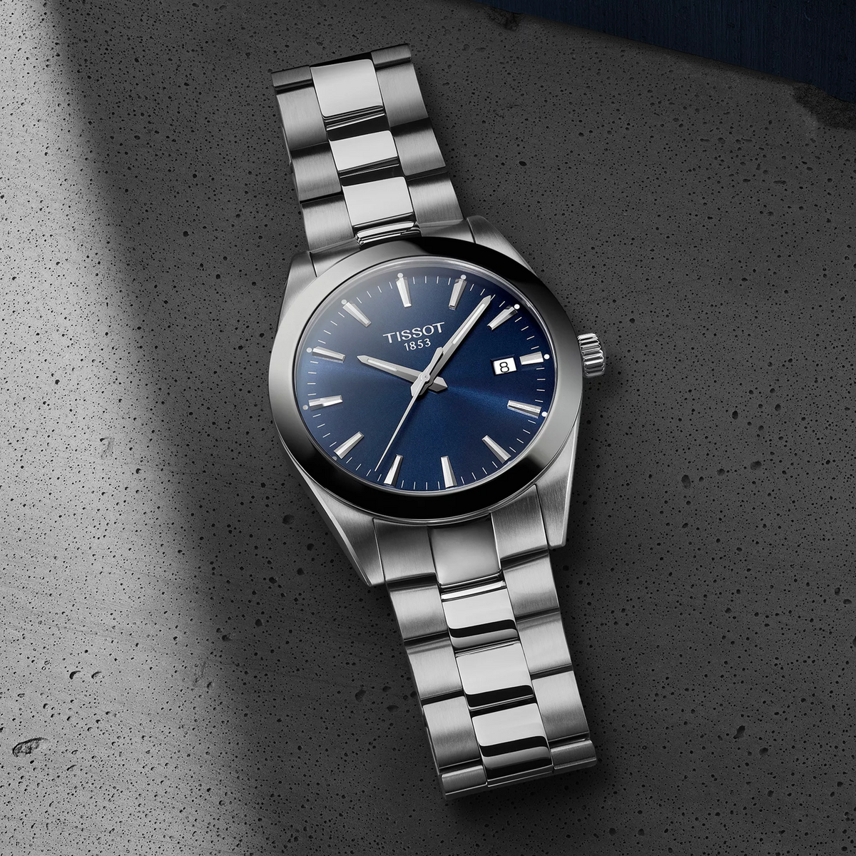 Tissot Gentleman 40mm T127.410.11.041.00 — detail view