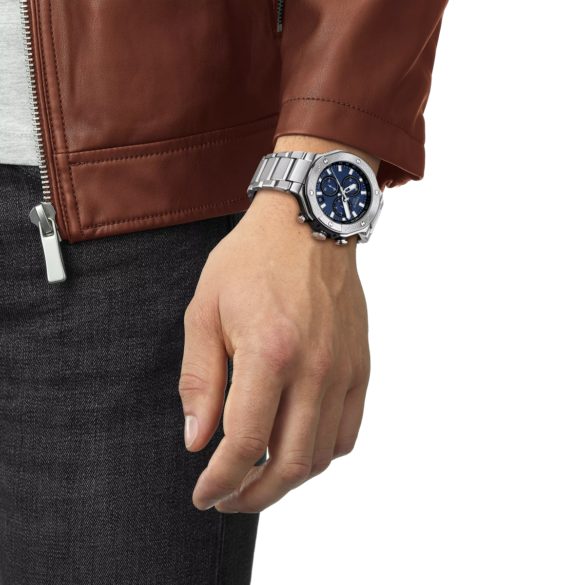 Tissot T-Race 45mm T141.417.11.041.00 — detail view