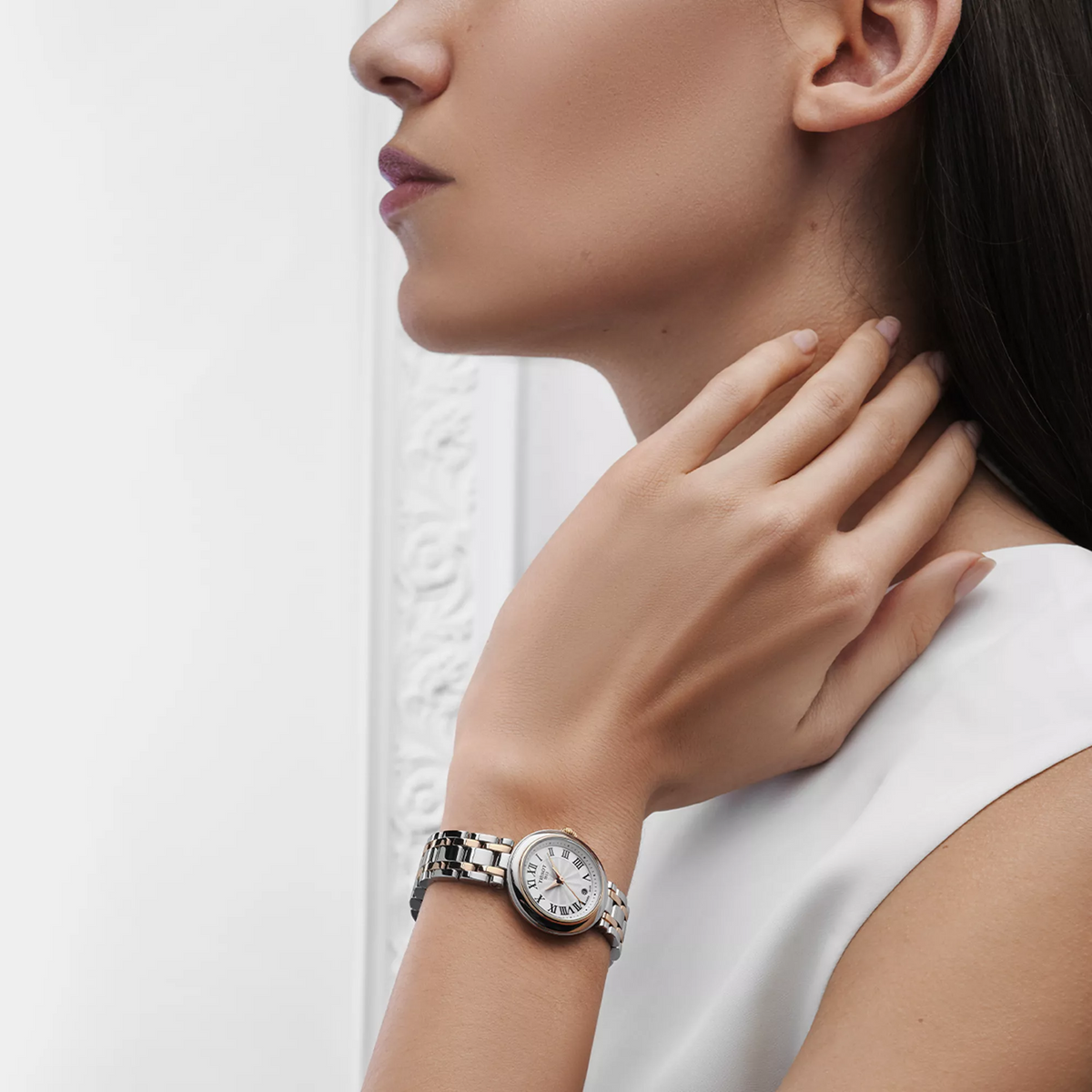 Tissot Bellissima 26mm T126.010.22.013.01 — detail view