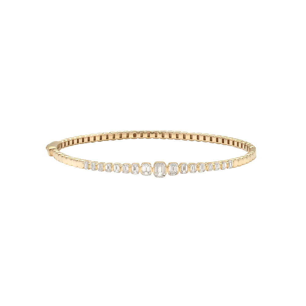14KY 1.75CTW DIAMOND EMERALD CUT GRADUATING BANGLE