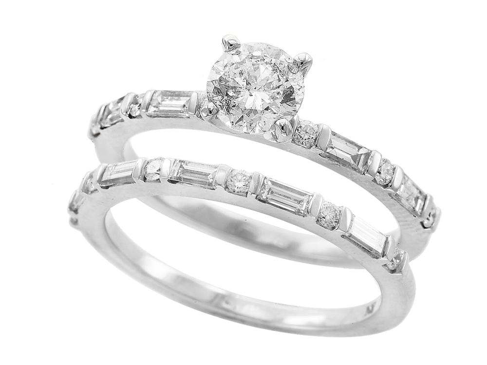 EFFY 14K WHITE GOLD DIAMOND RING