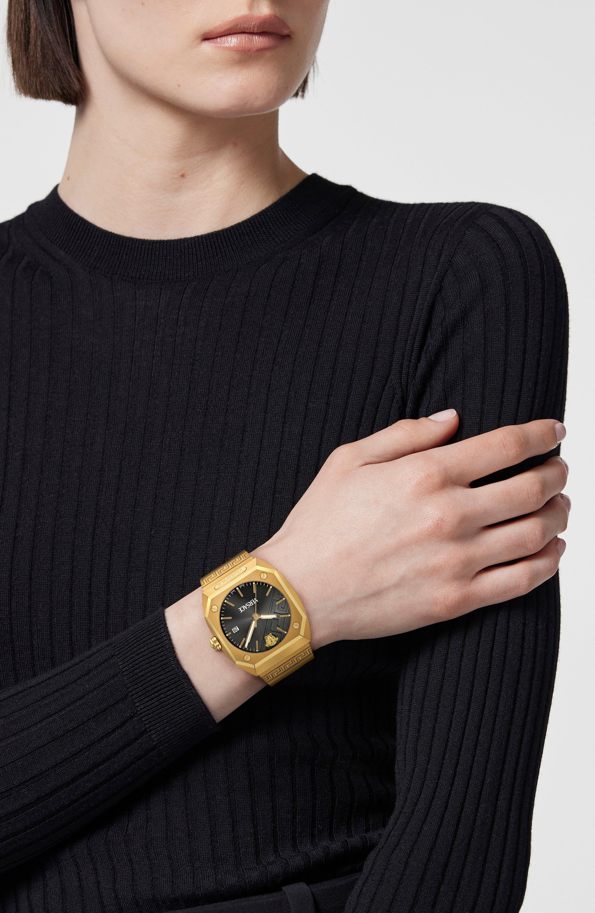 44x41.5MM IP Yellow Gold Case Black Sunray Dial Gold Bracelet