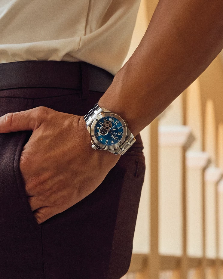 Bulova 98D184 — worn on wrist